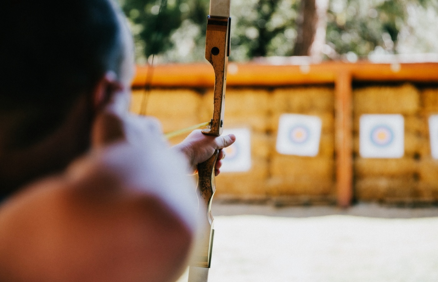 Visuel d’illustration, un archer qui vise des cibles.